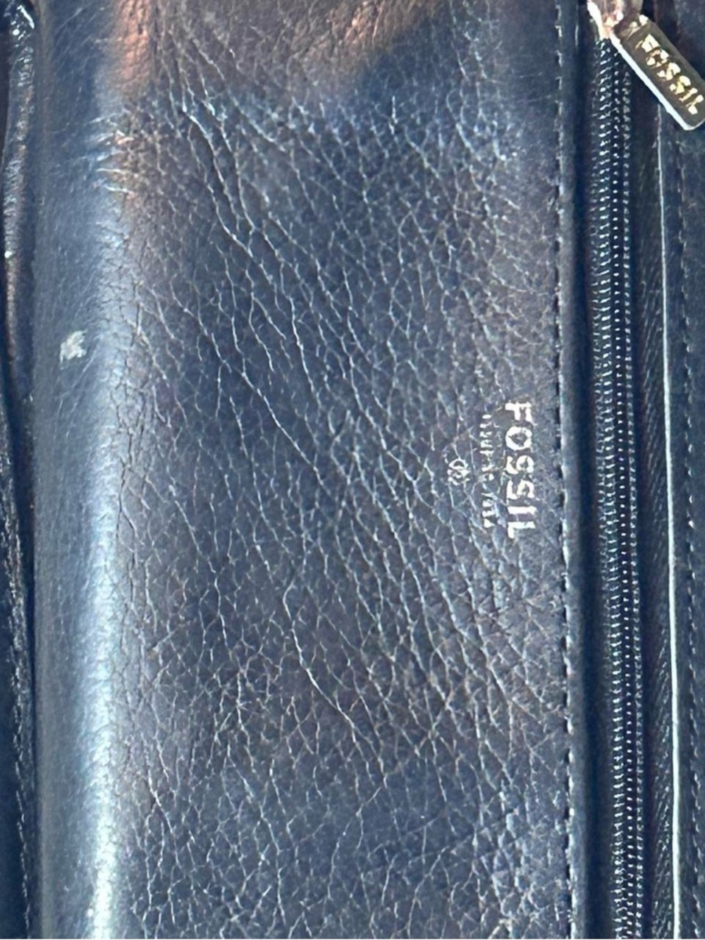 Fossil vintage black leather wallet with silver star studs - Picture 3 of 8